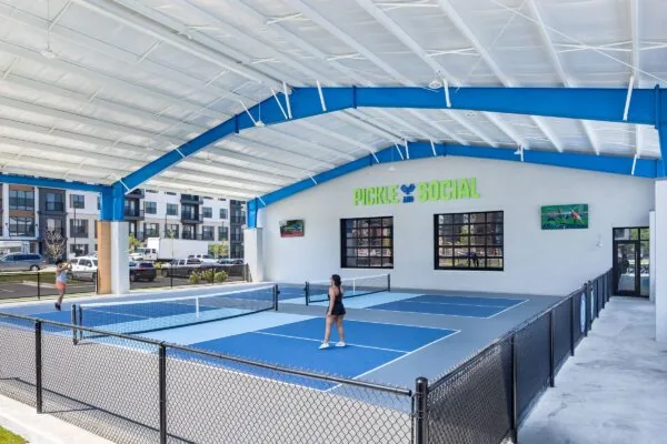 Pickle & Social Outdoor Courts